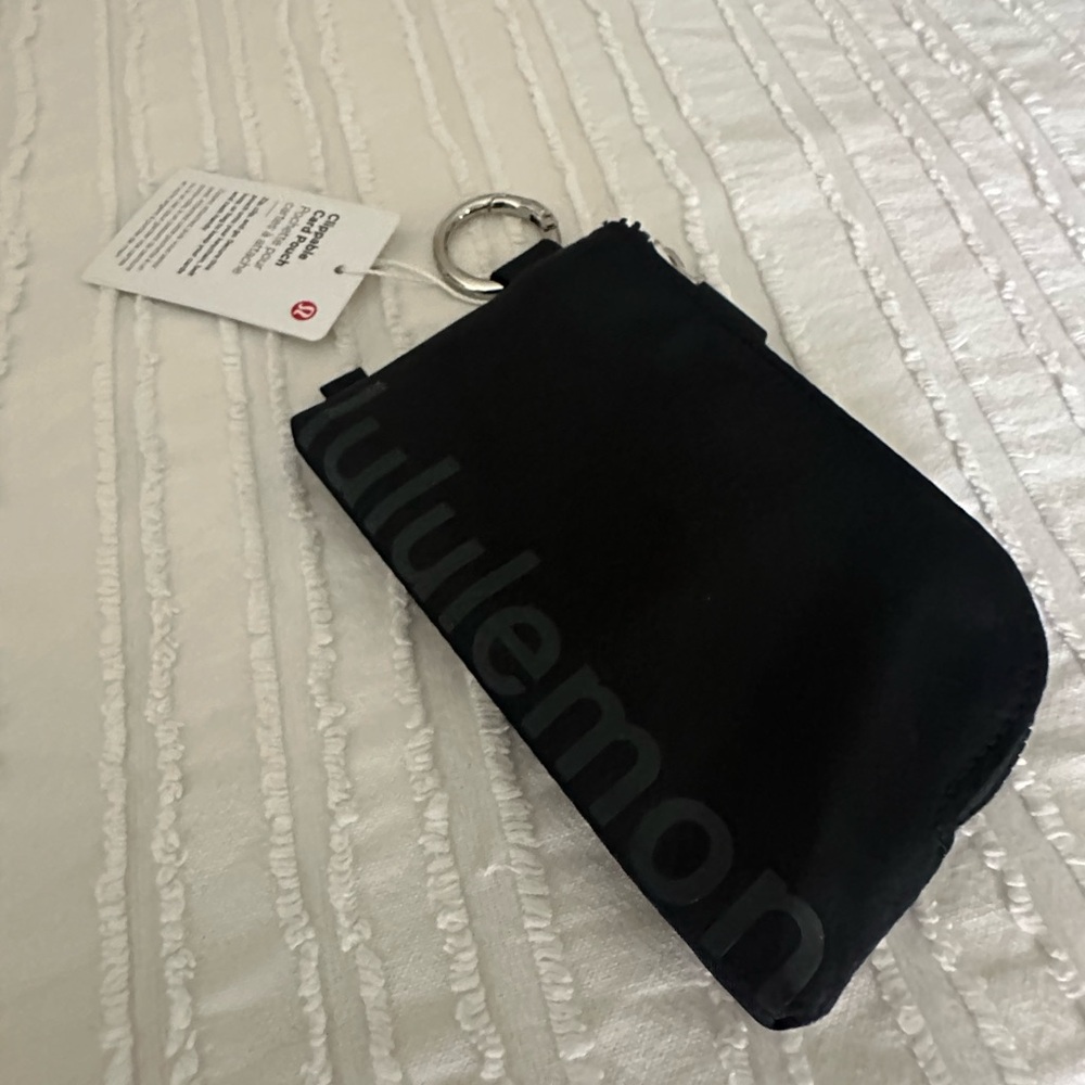 NEW Lululemon Clippable Pouch